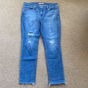 NWOT Levi’s 711 Skinny